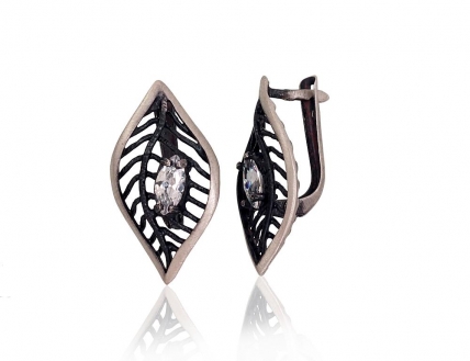 Sudraba auskari ar angļu slēdzēju. Attēls Nr. 1