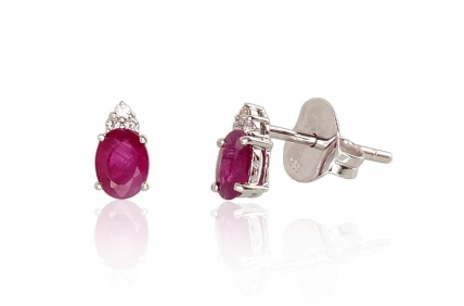 Gold classic studs earrings. Photo Nr. 1