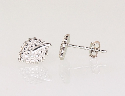Silver stud earrings. Photo Nr. 1