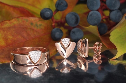 Gold ring. Photo Nr. 2